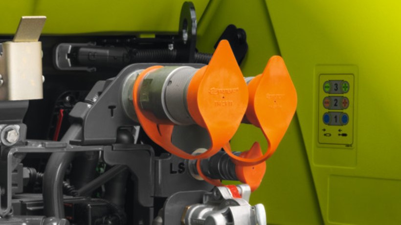 Maszyny wymagające dużych wydatków hydrauliki zaopatrywane są w olej przez układ Load Sensing z przyłączami Power-Beyond. - ARION 400