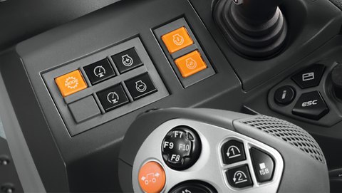 AXION 800 Stage V