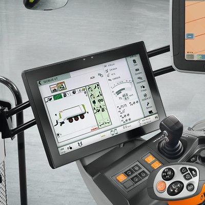 AXION 800 Stage V