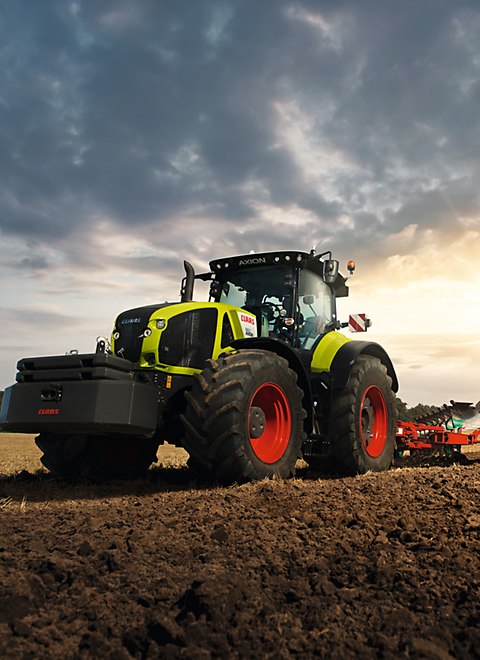 AXION 900 TERRA TRAC